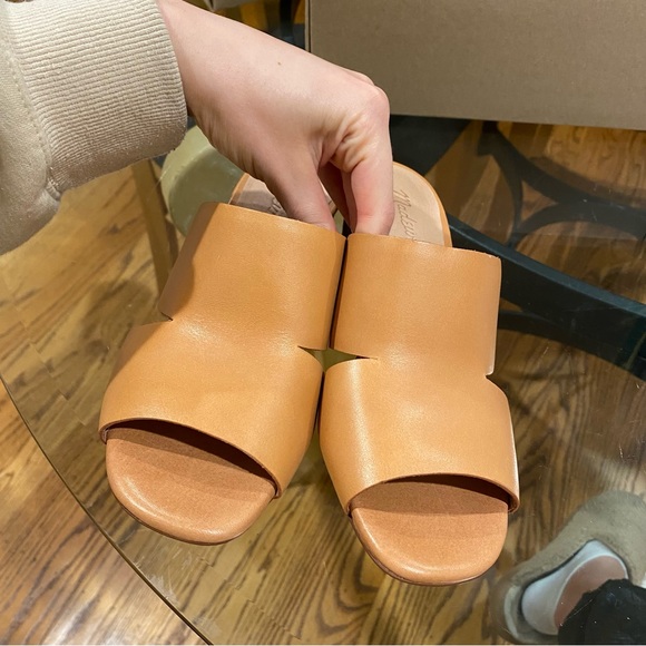 NEW🔥 Madewell The Tessa Mule in Leather in Desert Camel Sz 7 - Picture 6 of 10